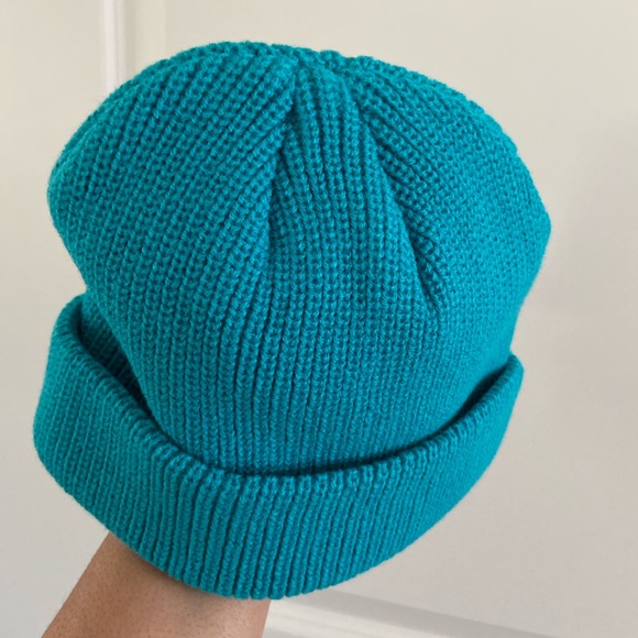👗 NWT “Reminds Me of Tiffany’s” Blue Beanie Hat 👗 - Picture 10 of 11